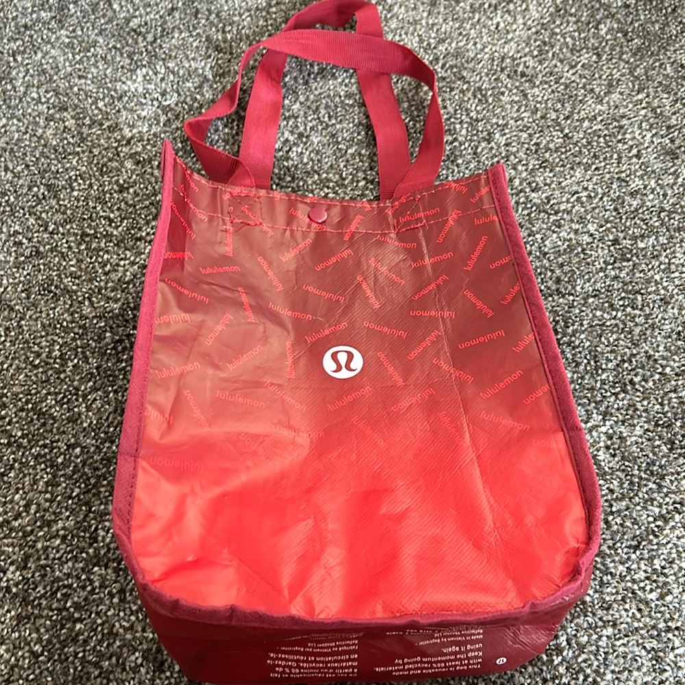 Lululemon reusable bag